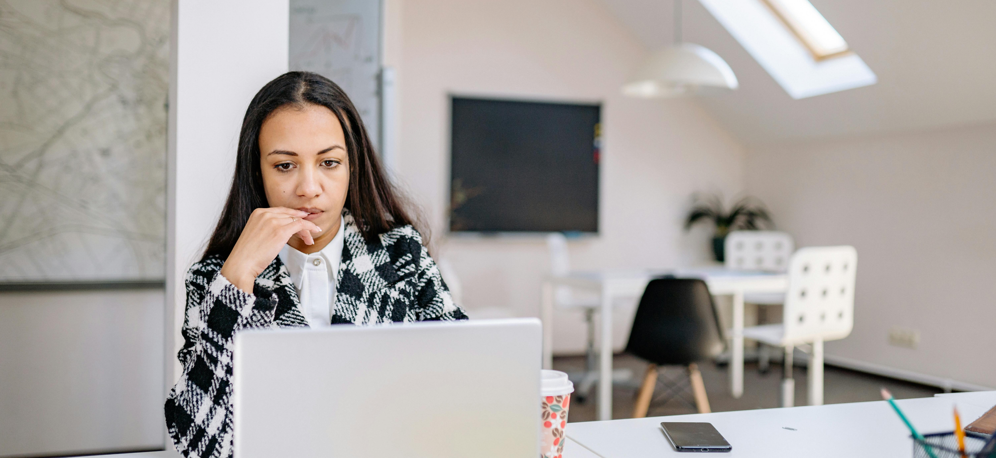 SIRH vs outil d’onboarding : quelle différence ?